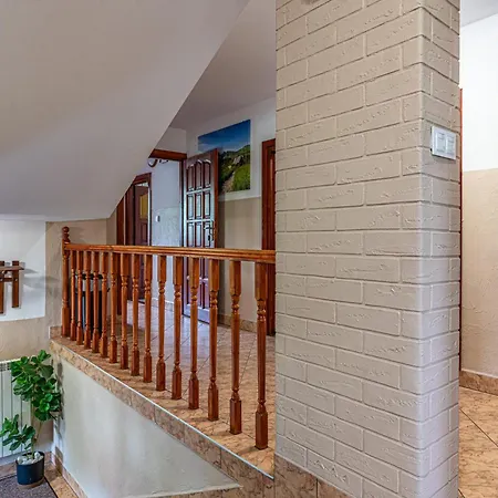 D.w. Tatra House Bed & Breakfast *